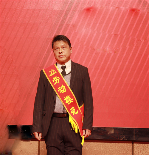 張興勝1.jpg 張興勝1.jpg